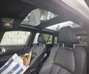 Toyota Corolla Cross XLE 4WD 2024 Gray