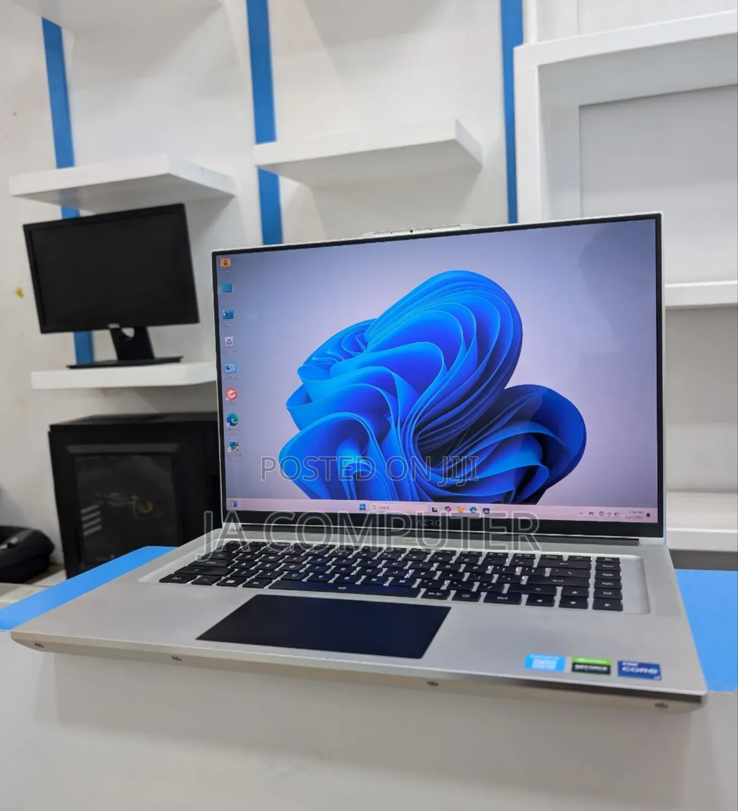 New Laptop Gigabyte AERO 15X 16GB Intel Core I7 SSD 1T