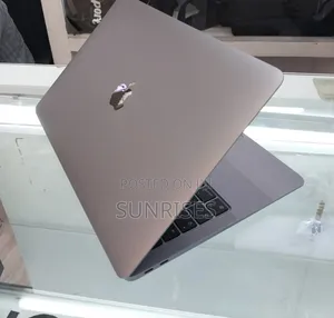 New Laptop Apple MacBook Pro M1 8GB Apple M1 SSD 256GB