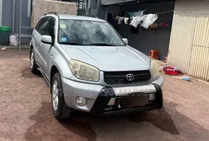 Photo - Toyota RAV4 2005 Silver