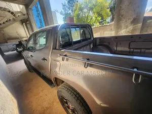 Mitsubishi L200 2021 Green