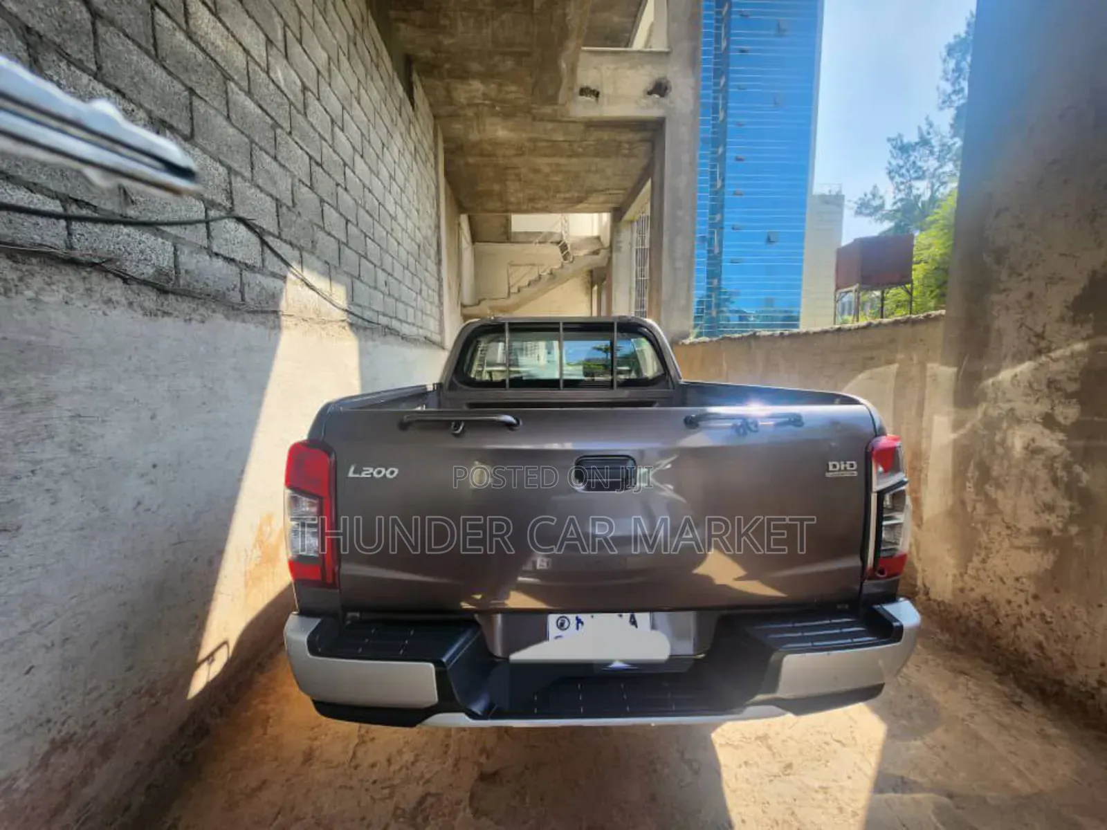 Mitsubishi L200 2021 Green