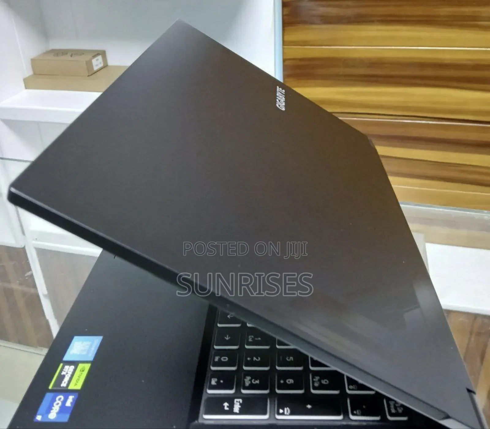 New Laptop Gigabyte Sabre 15-G8 16GB Intel Core I7 HDD+SSD 1.5T