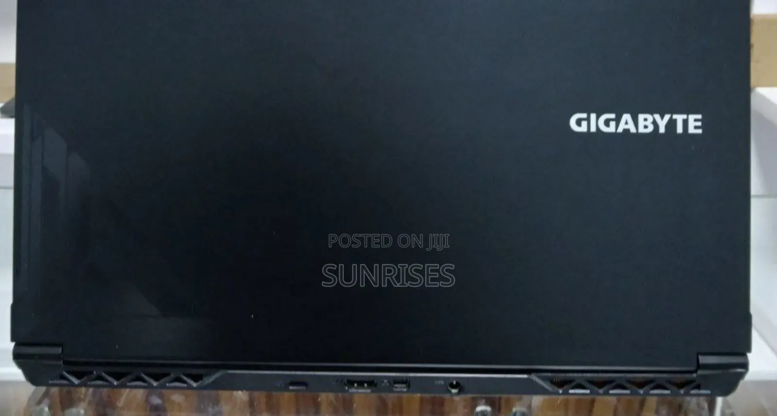 New Laptop Gigabyte Sabre 15-G8 16GB Intel Core I7 HDD+SSD 1.5T