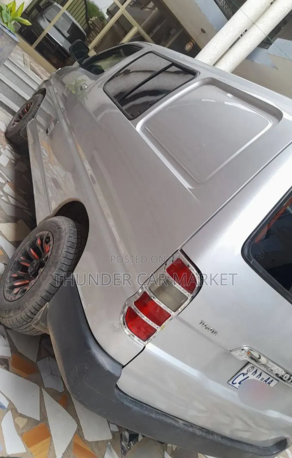 Toyota HiAce 2010 Silver