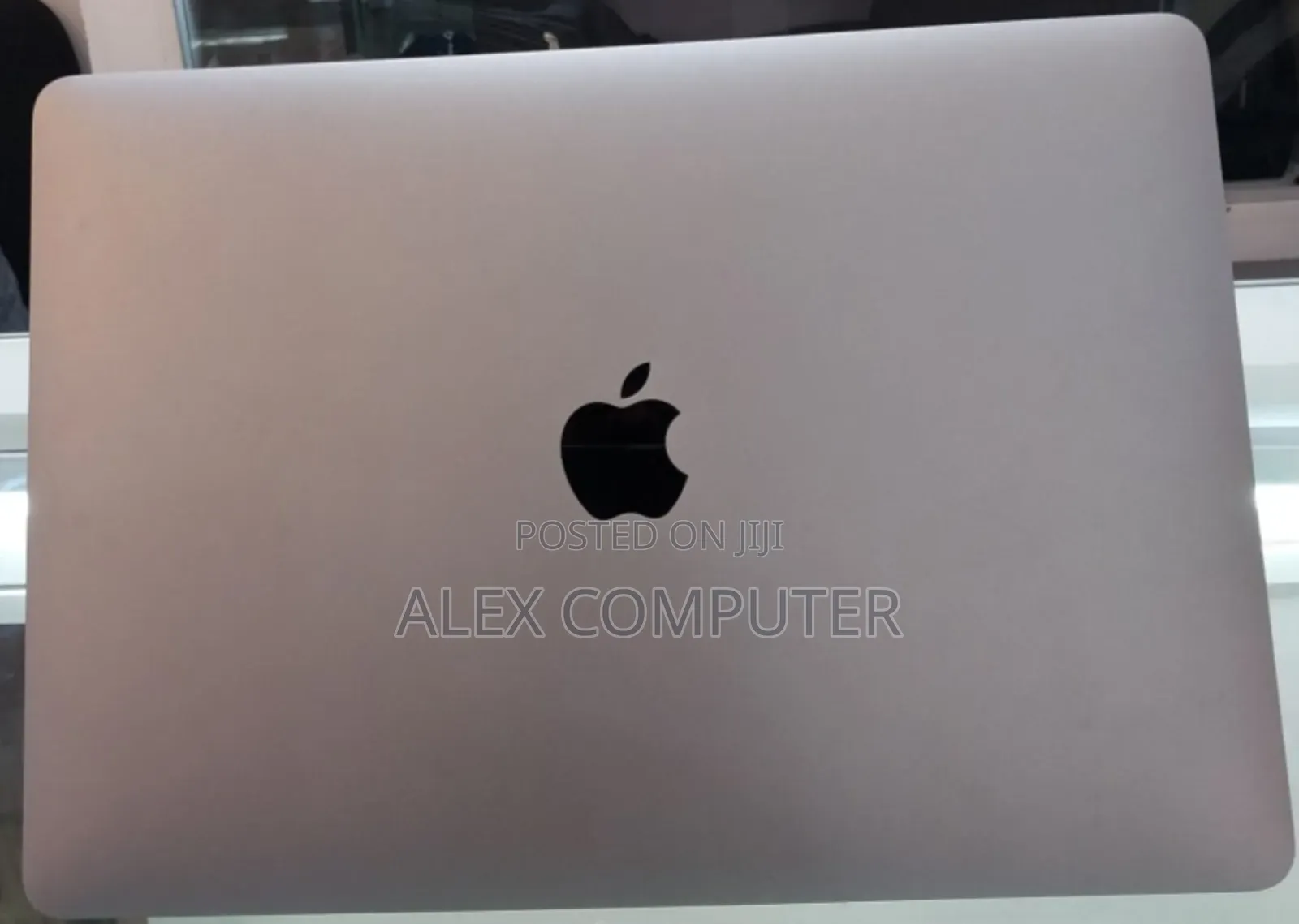 New Laptop Apple MacBook Air 2020 M1 8GB Apple M1 SSD 256GB