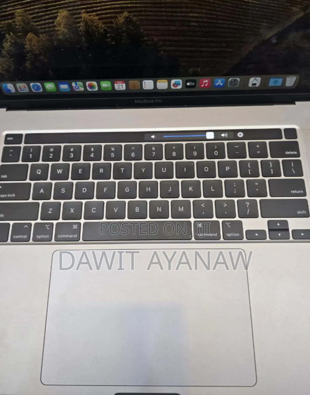 New Laptop Apple MacBook Pro 2019 16GB Intel Core I9 SSD 1T