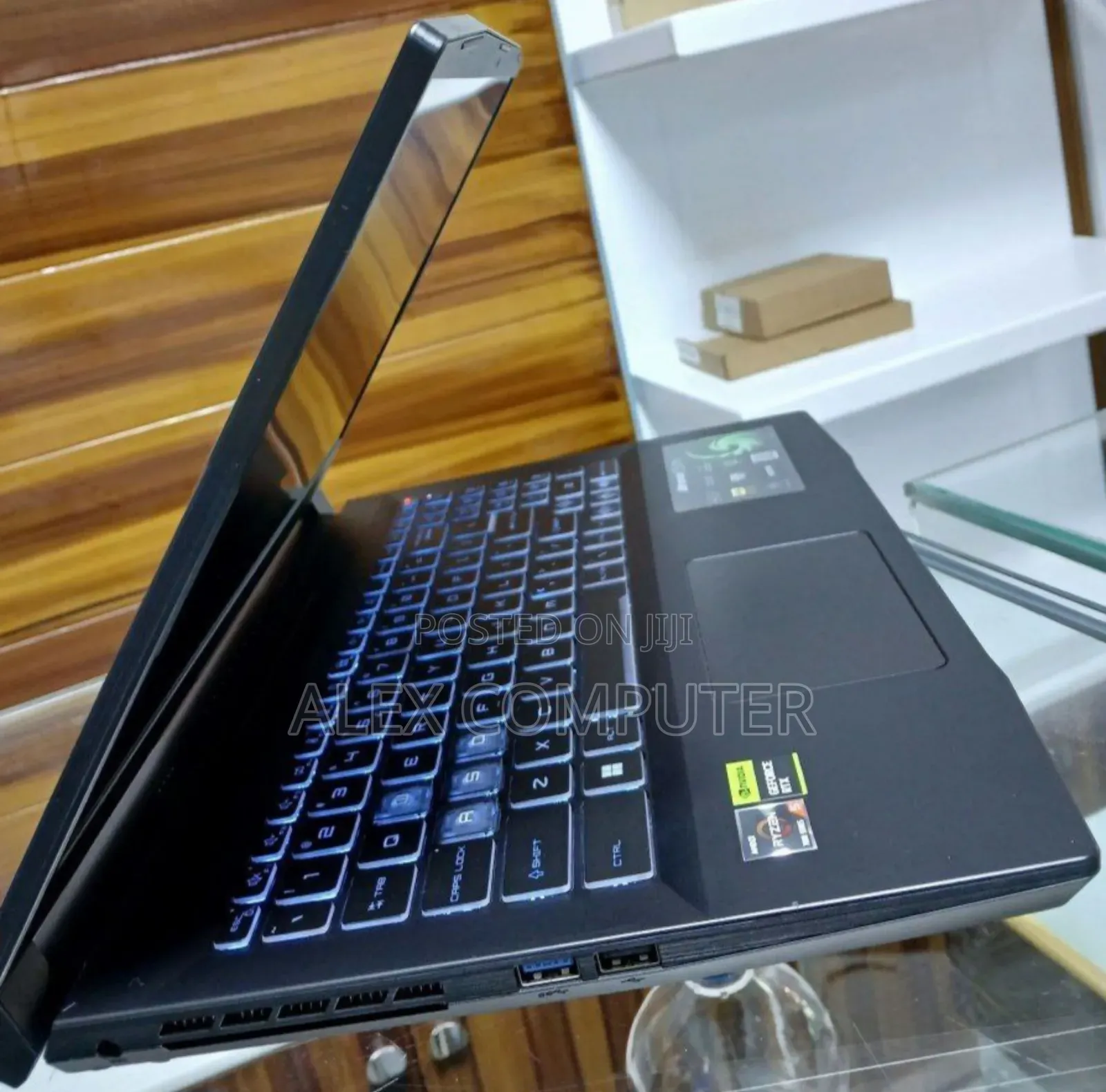 New Laptop MSI GF63 16GB AMD Ryzen 5 SSD 1T