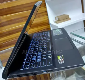 New Laptop MSI GF63 16GB AMD Ryzen 5 SSD 1T