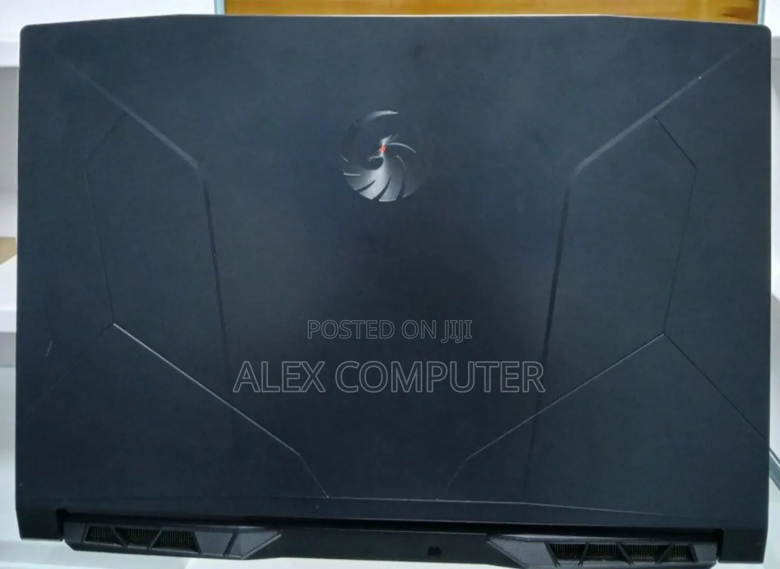 New Laptop MSI GF63 16GB AMD Ryzen 5 SSD 1T