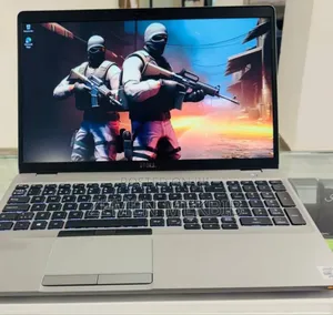 Photo - New Laptop Dell 16GB Intel Core I5 SSD 512GB