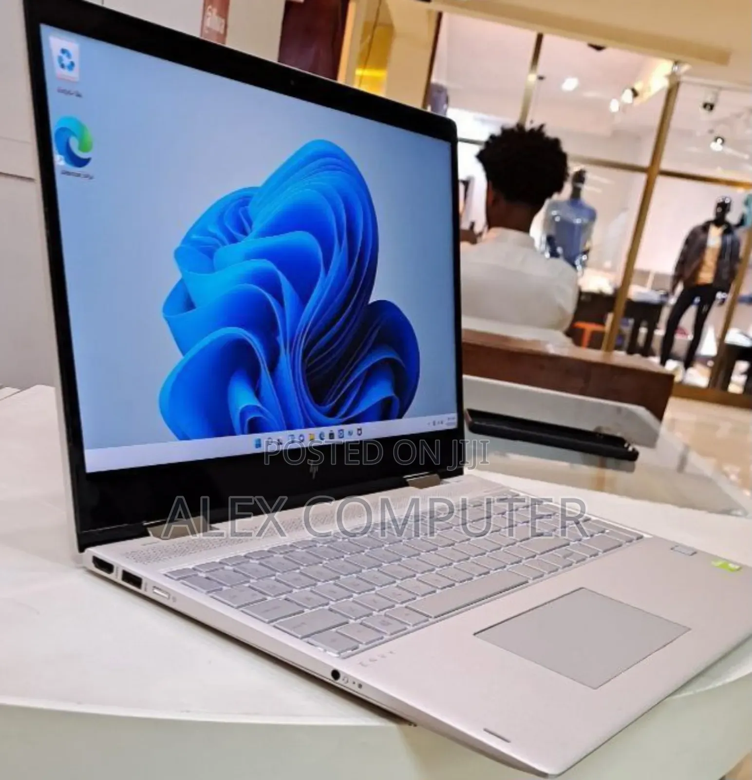 New Laptop HP Envy X360 20GB Intel Core I5 SSD 256GB