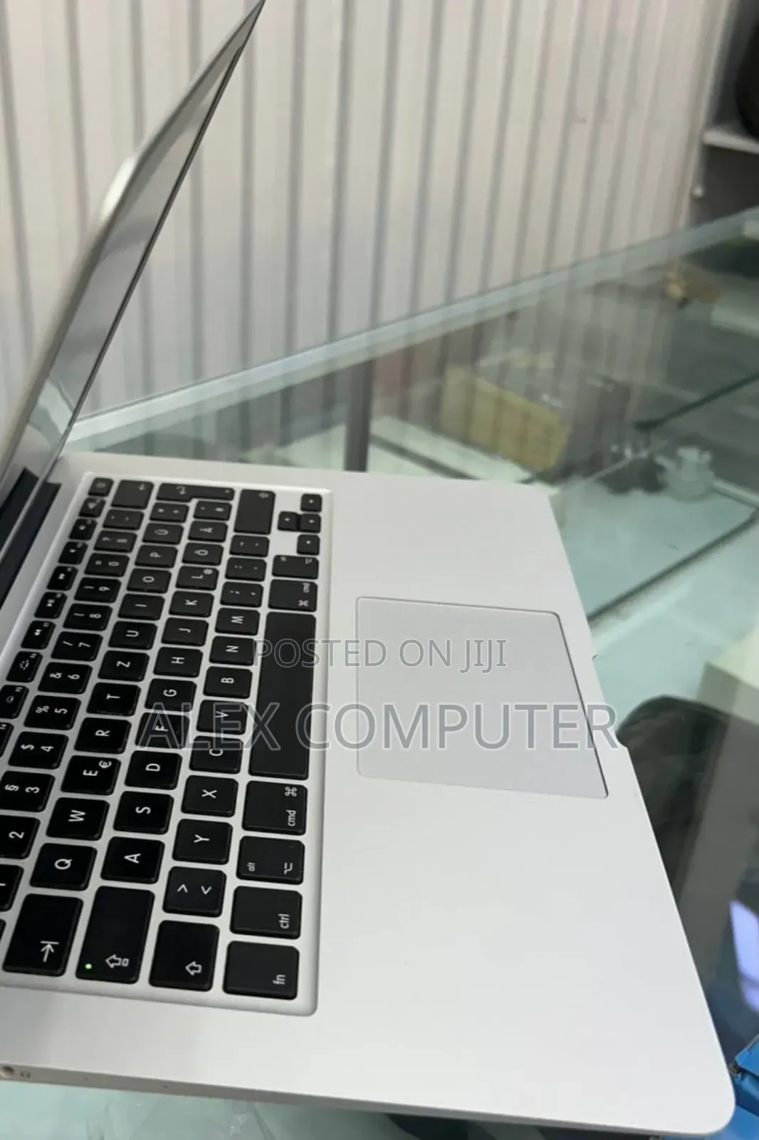 New Laptop Apple MacBook Air 2014 4GB Intel Core I5 SSD 256GB