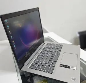 New Laptop Lenovo Ideapad 3 8GB Intel Core I5 SSD 256GB