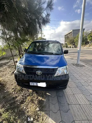 Photo - Toyota HiAce 2008 Blue