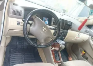 Toyota Corolla 2005 Ivory