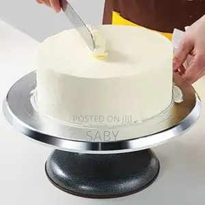 Revolving Cake Decorating Stand