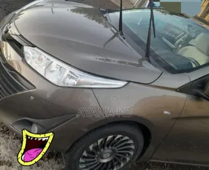 Toyota Yaris 2020 Gray