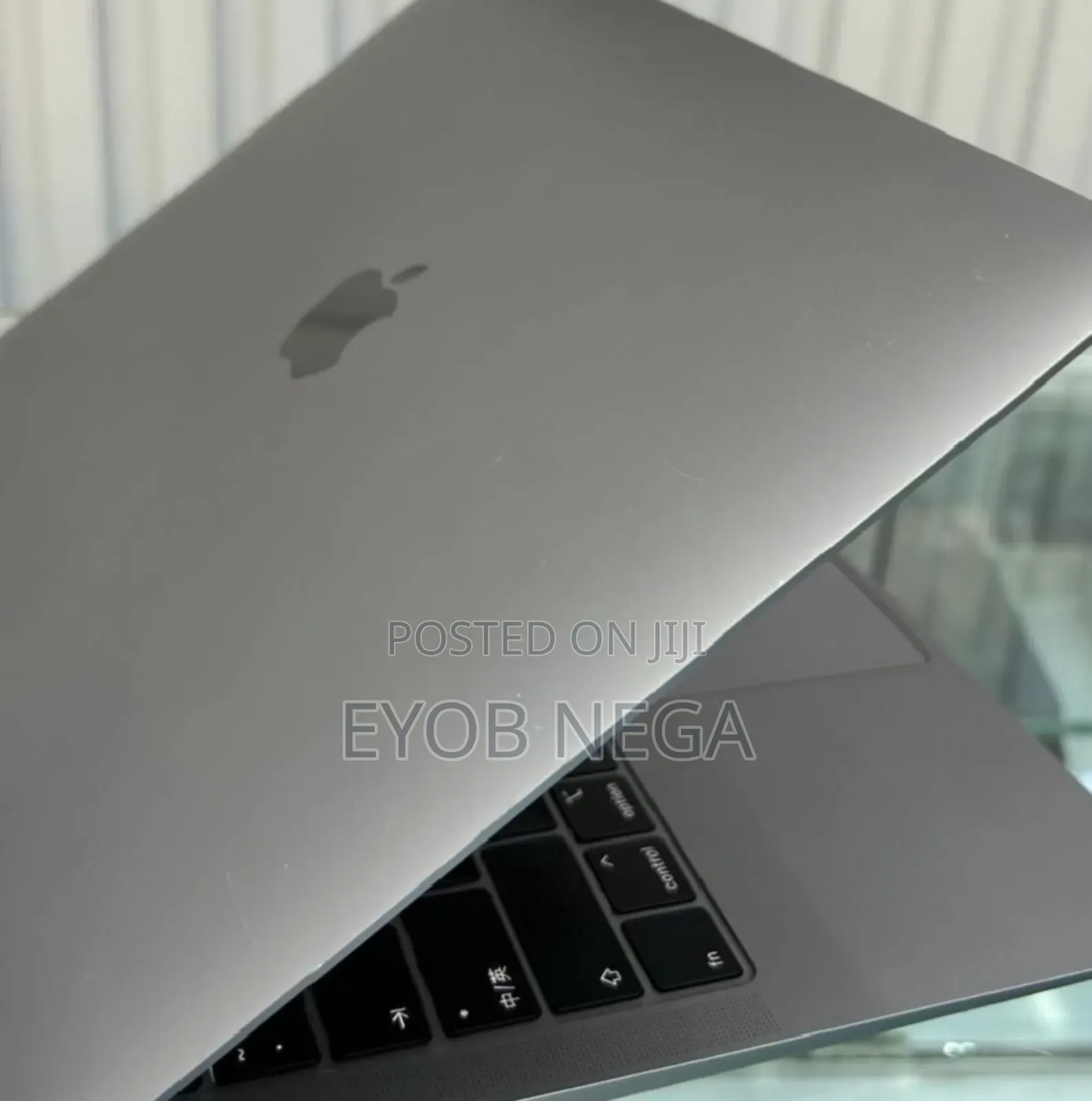 New Laptop Apple MacBook Air 2019 8GB Intel Core I5 SSD 256GB