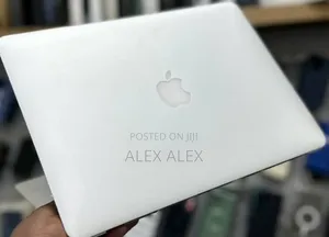 Laptop Apple MacBook 4GB Intel Core I5 SSD 128GB