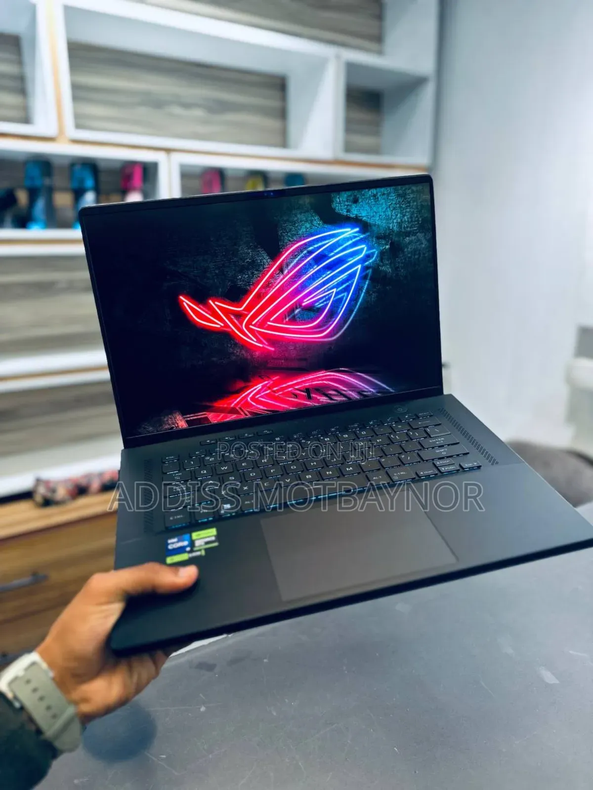New Laptop Asus ROG Zephyrus G15 16GB Apple M2 SSD 1T