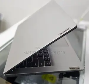 New Laptop Lenovo Ideapad 3 8GB Intel Core I5 SSD 256GB