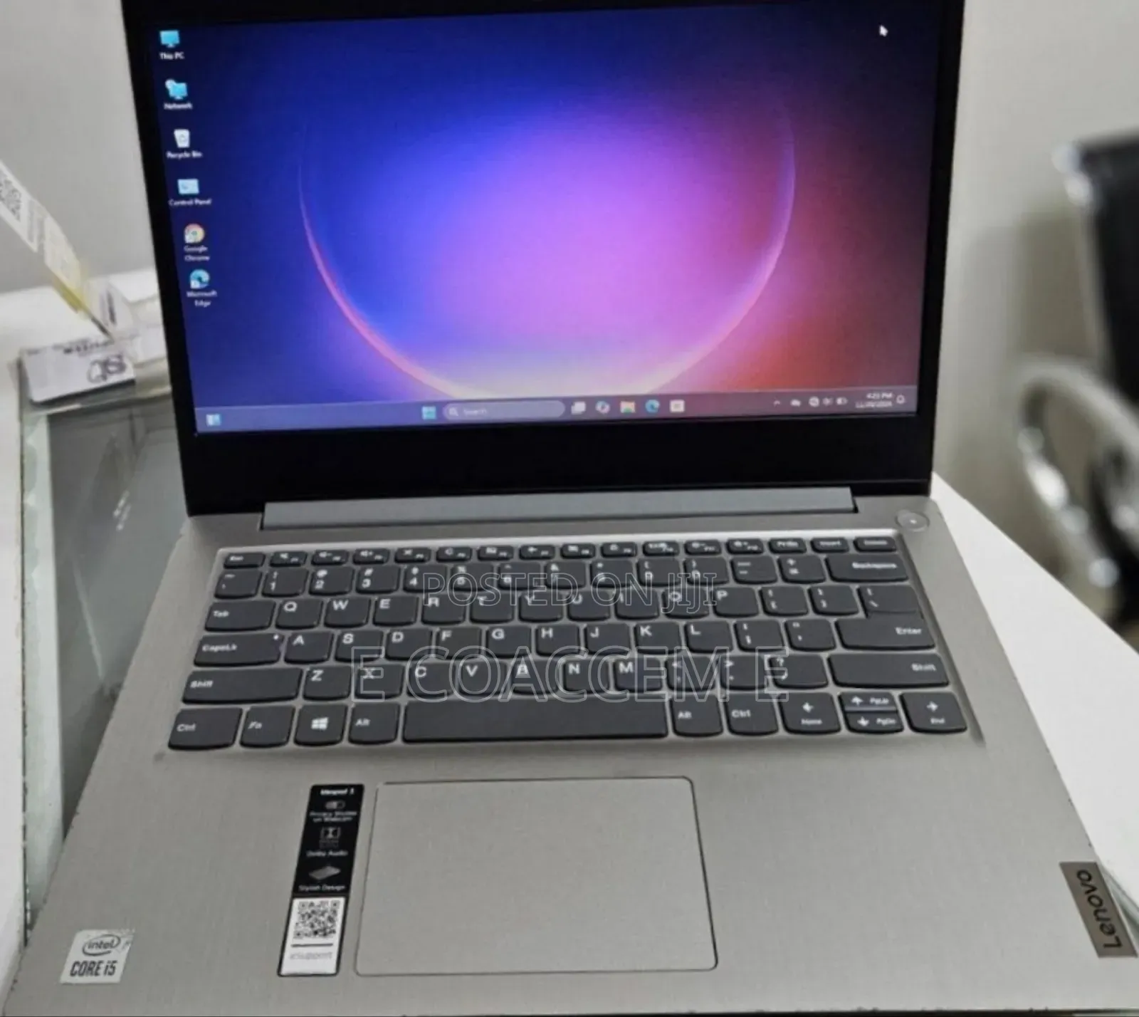 New Laptop Lenovo 8GB Intel Core I5 SSD 256GB