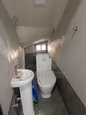 5bdrm House in ሰባ ሁለት, Bole for rent