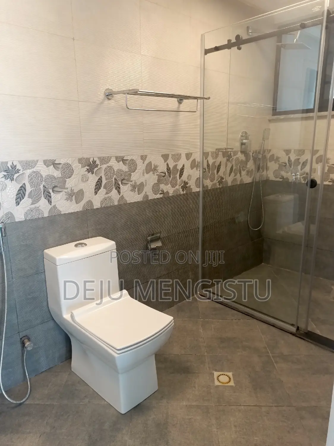 5bdrm House in ሰባ ሁለት, Bole for rent