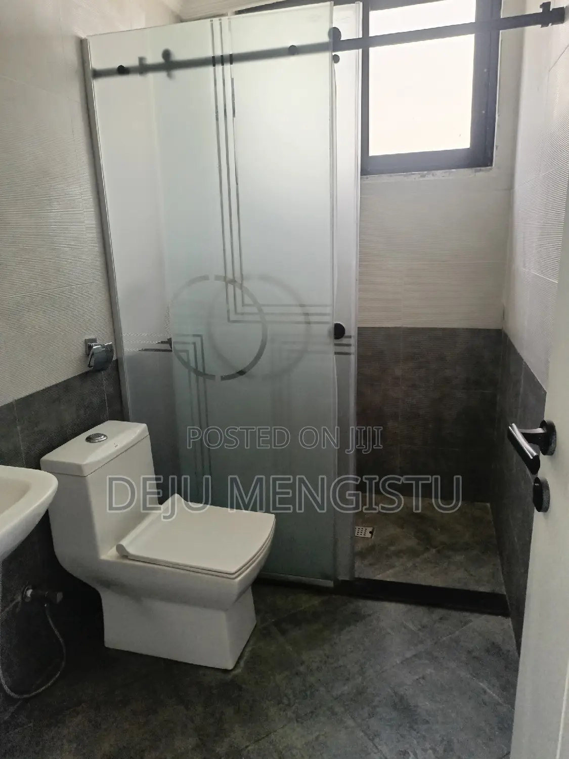 5bdrm House in ሰባ ሁለት, Bole for rent
