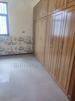 5bdrm Villa in Villa House For Sale, Yeka for rent