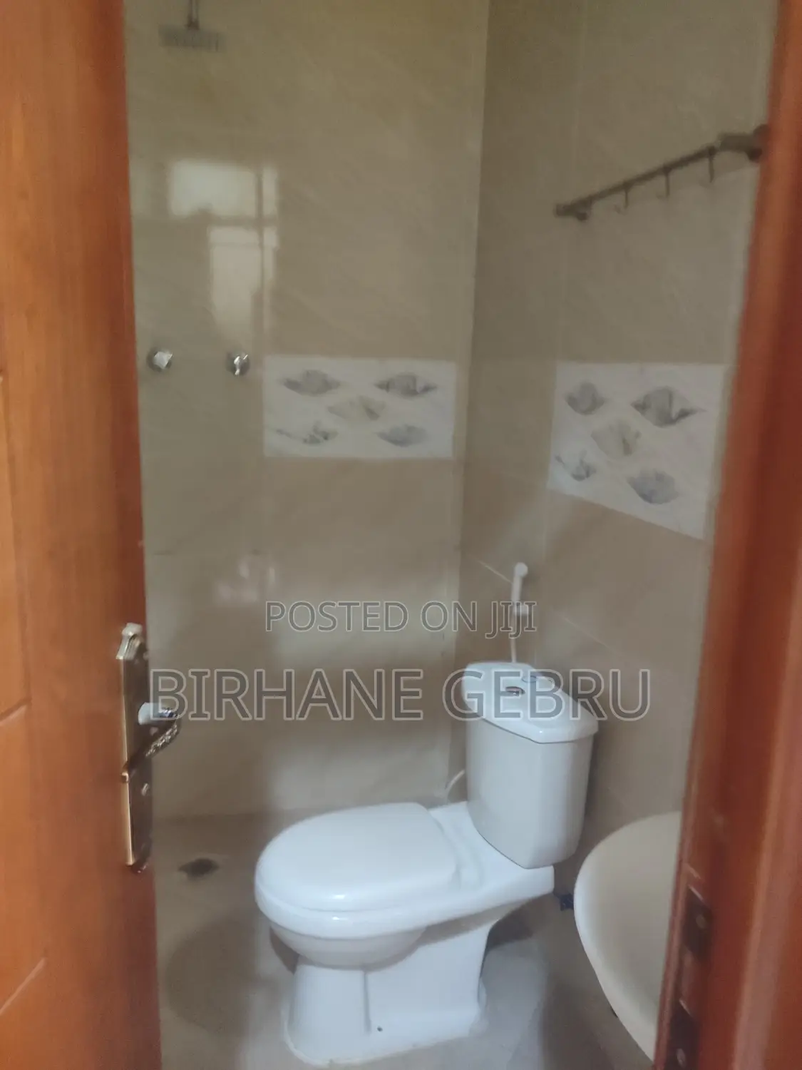 5bdrm Villa in Villa House For Sale, Yeka for rent