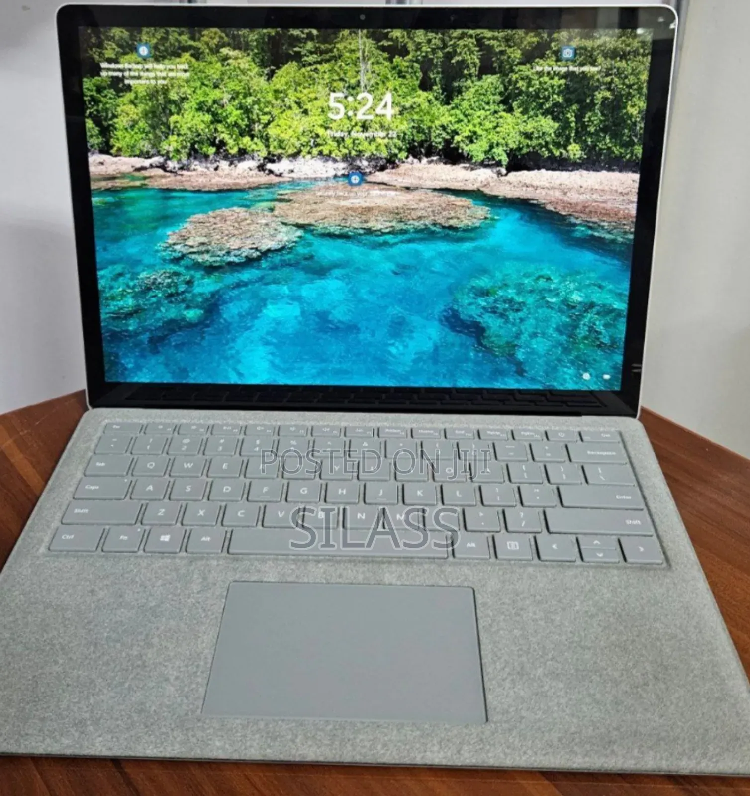 New Laptop Microsoft Surface Laptop 2 8GB Intel Core I5 SSD 256GB