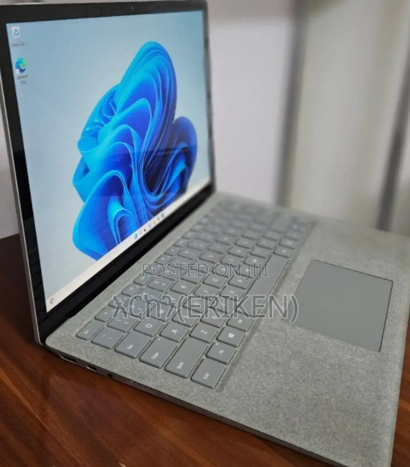 New Laptop Microsoft Surface Laptop 2 8GB Intel Core I5 SSD 256GB