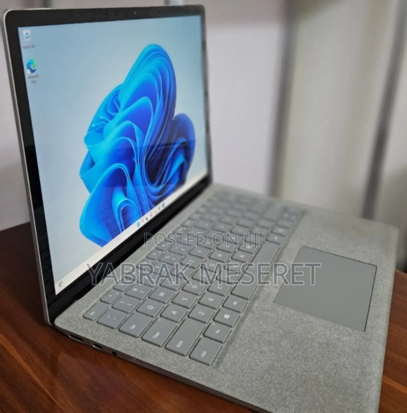 New Laptop Microsoft Surface Laptop 2 8GB Intel Core I5 SSD 256GB