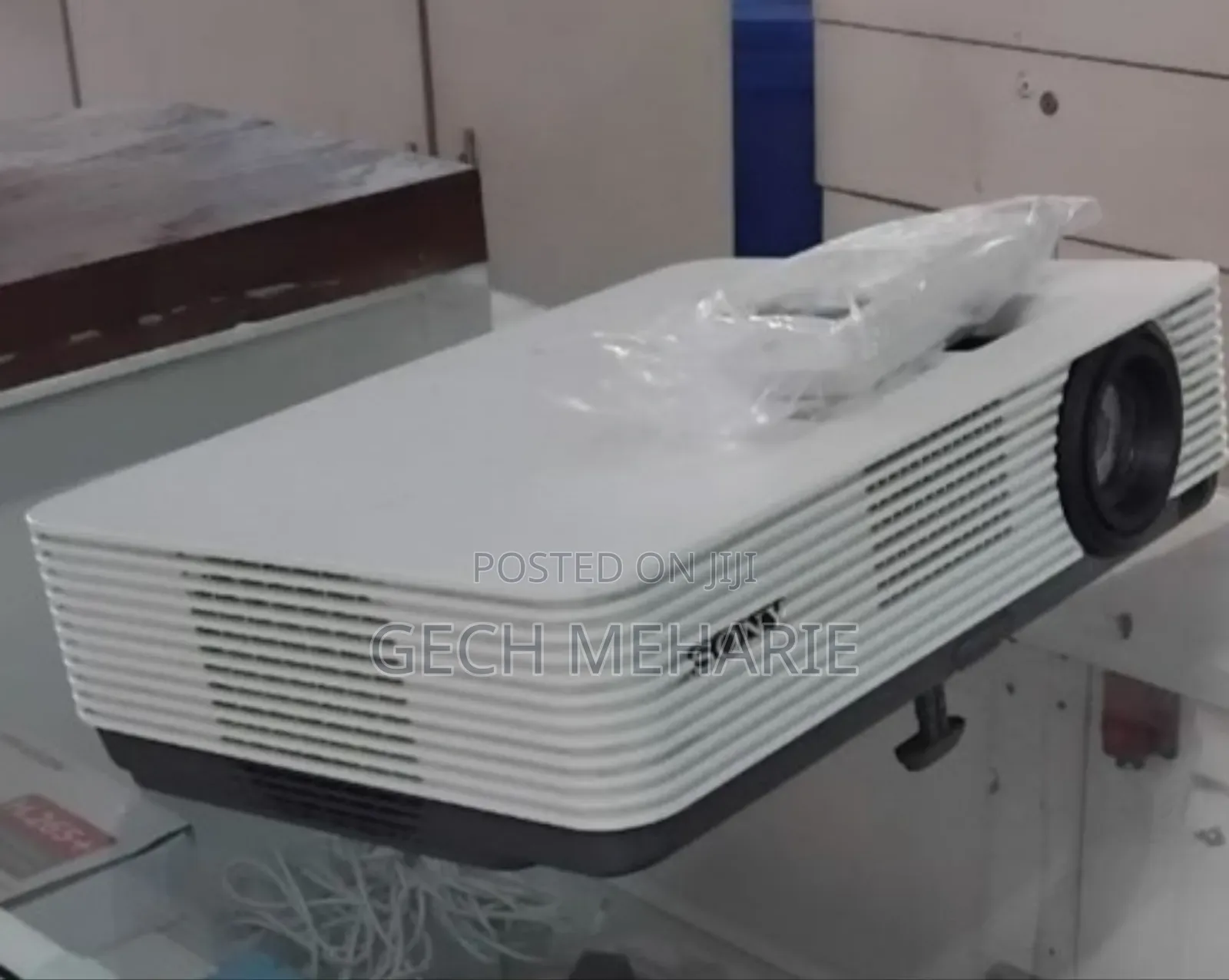 Sony Projector Model Name VPL-Dx220 Hardw