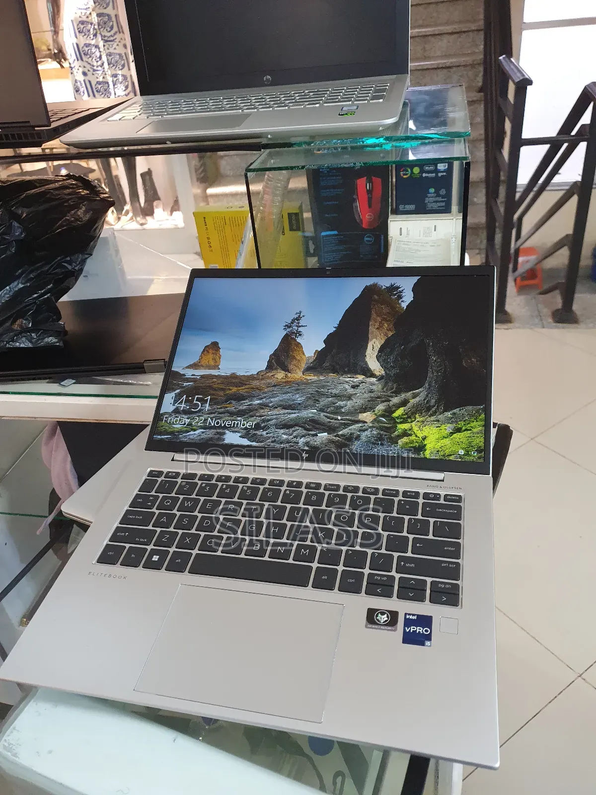 New Laptop HP EliteBook 840 G9 16GB Intel Core i5 SSD 512GB