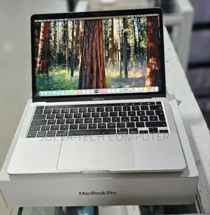 New Laptop Apple MacBook Pro 2020 M1 8GB Apple M1 SSD 256GB