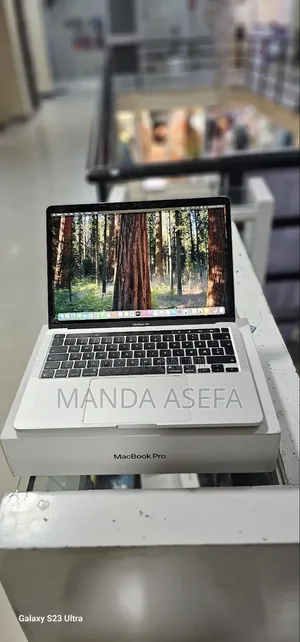 New Laptop Apple MacBook Pro 2020 M1 8GB Apple M1 SSD 256GB