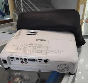 Photo - Epson EB-X31 With Bag Remote Projector