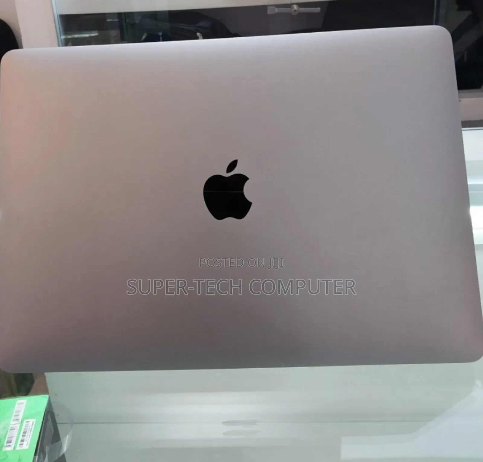 New Laptop Apple MacBook Air 2020 M1 8GB Apple M1 SSD 256GB
