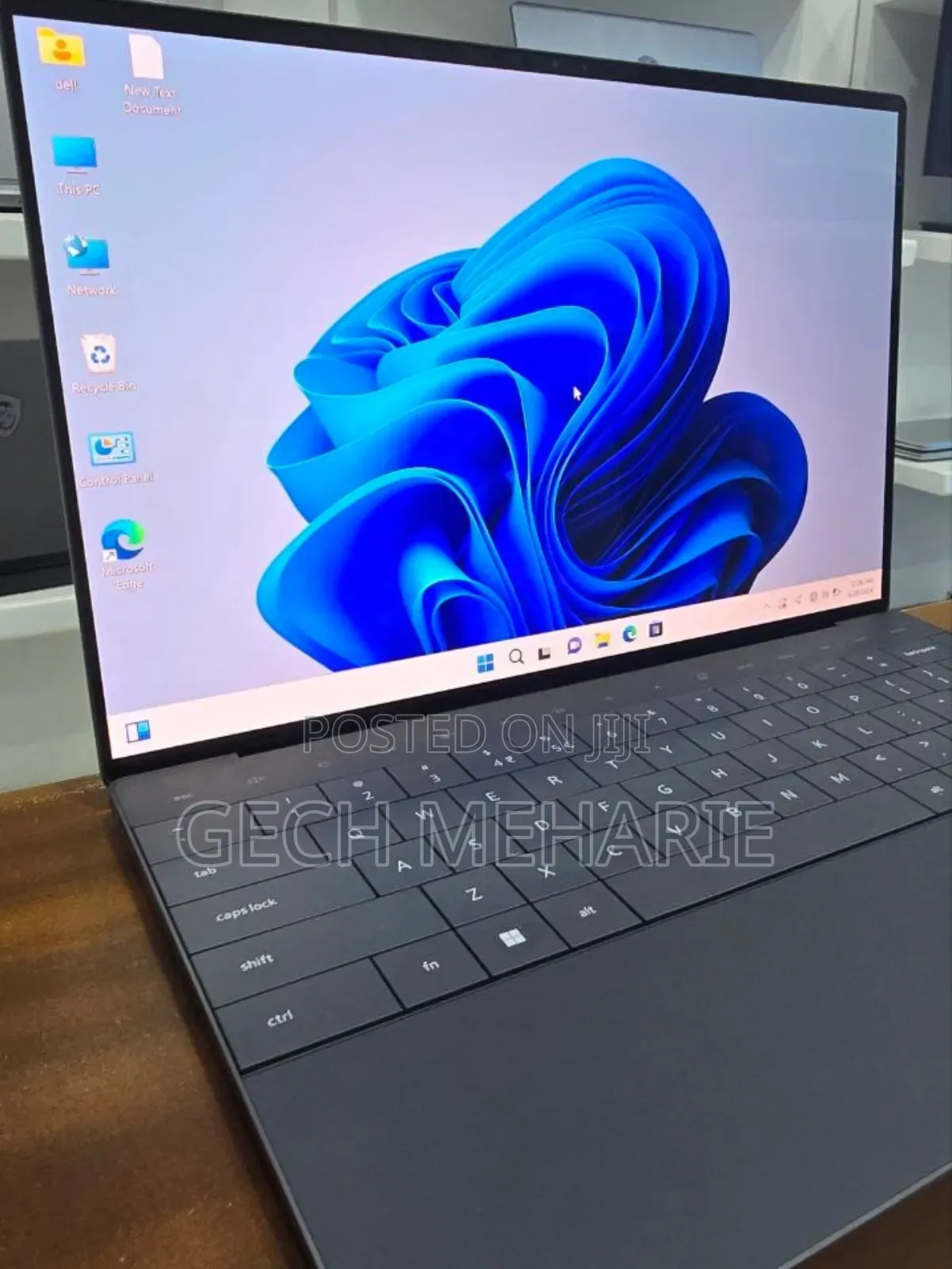 New Laptop Dell XPS 15 32GB Intel Core I7 SSD 1T