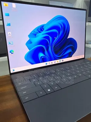 New Laptop Dell XPS 15 32GB Intel Core I7 SSD 1T