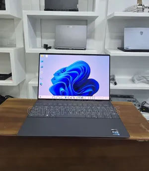 New Laptop Dell XPS 13 32GB Intel Core I7 SSD 1T