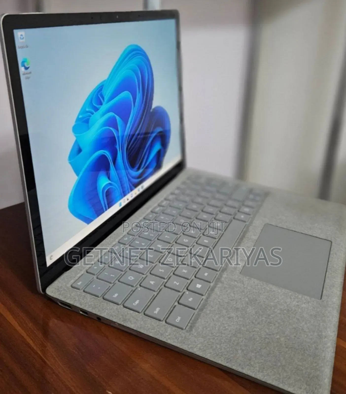 New Laptop Microsoft Surface Laptop 2 8GB Intel Core I5 SSD 256GB