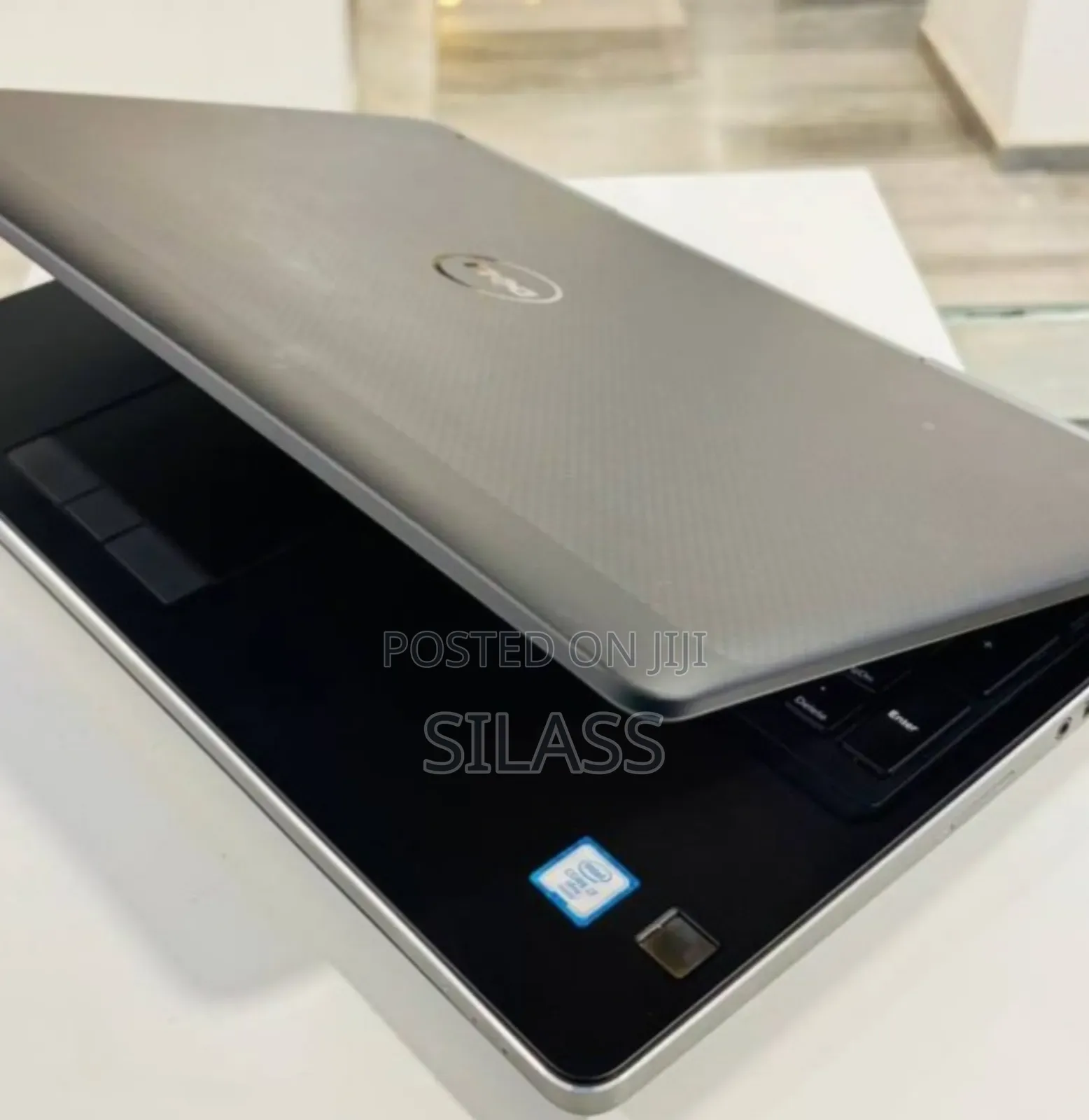 New Laptop Dell Precision 7520 16GB Intel Core I7 SSD 512GB