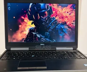 New Laptop Dell Precision 7520 16GB Intel Core I7 SSD 512GB