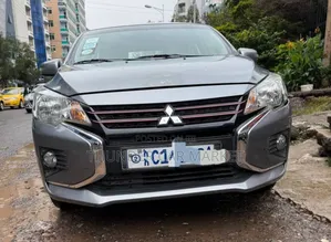 Photo - Mitsubishi Attrage 2021 Silver