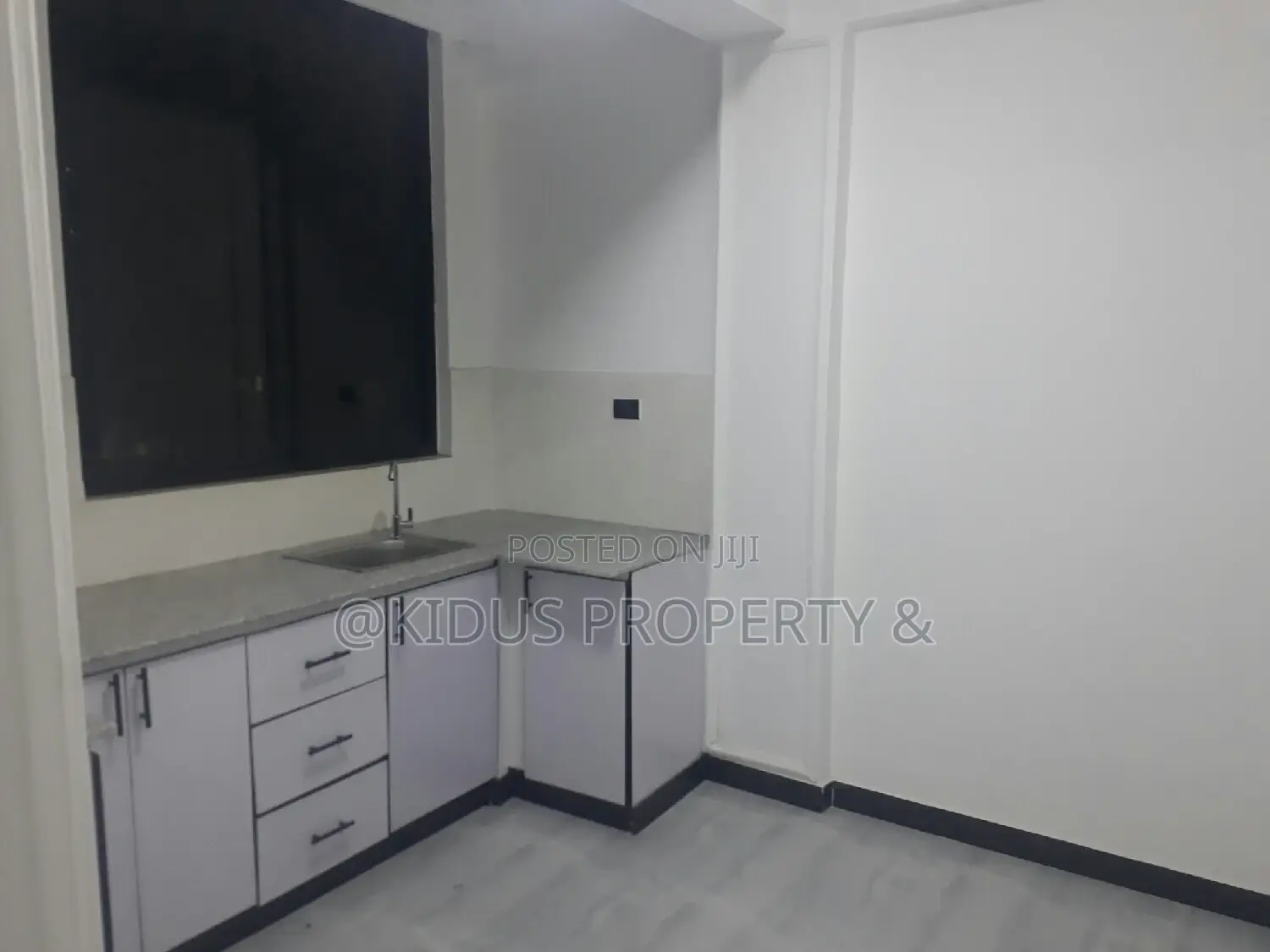 1bdrm Apartment in Naswe Realstate, Nifas Silk-Lafto for rent