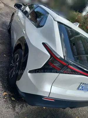 Toyota bZ4X 2023 White